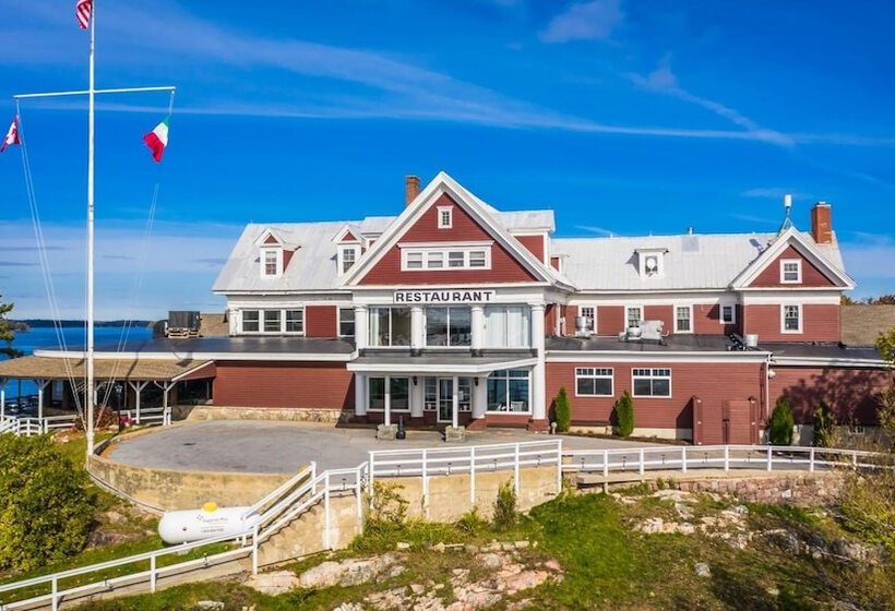 Bonnie Castle Resort & Marina