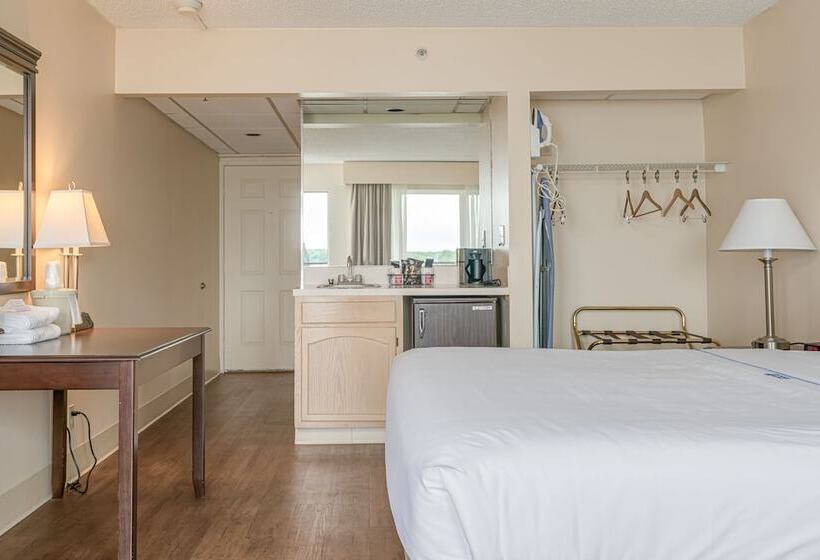 Bonnie Castle Resort & Marina