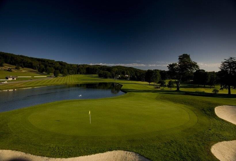 منتجع The Highlands At Harbor Springs