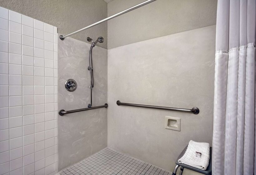 هتل Baymont By Wyndham Houston/westchase