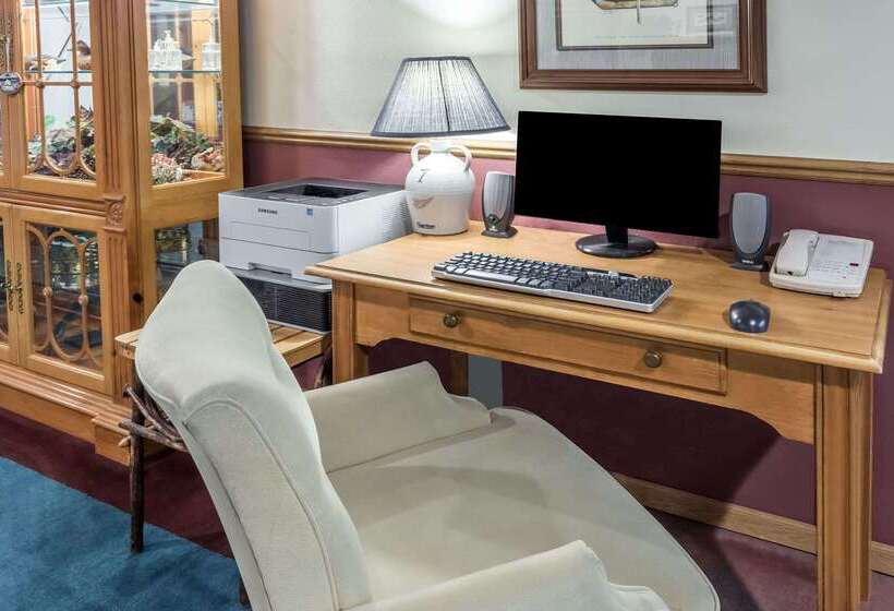 فندق Baymont By Wyndham Mequon Milwaukee Area