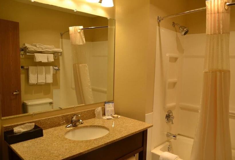 فندق Baymont By Wyndham Mequon Milwaukee Area