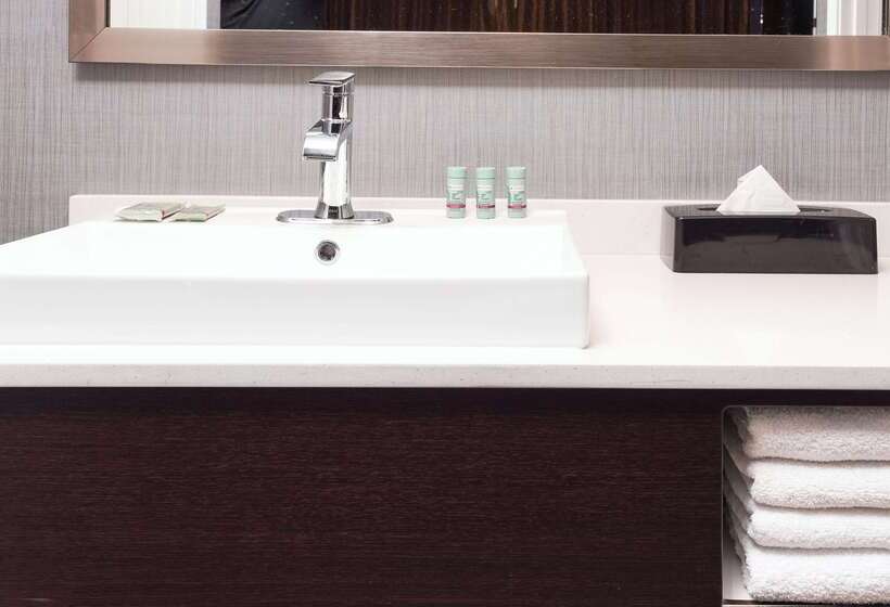 בית מלון כפרי Best Western Brentwood