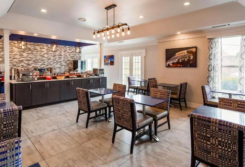 בית מלון כפרי Best Western Brentwood