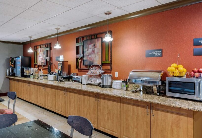 فندق Best Western Cascade Inn & Suites