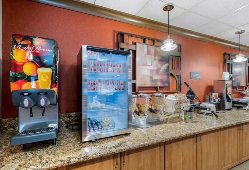 فندق Best Western Cascade Inn & Suites