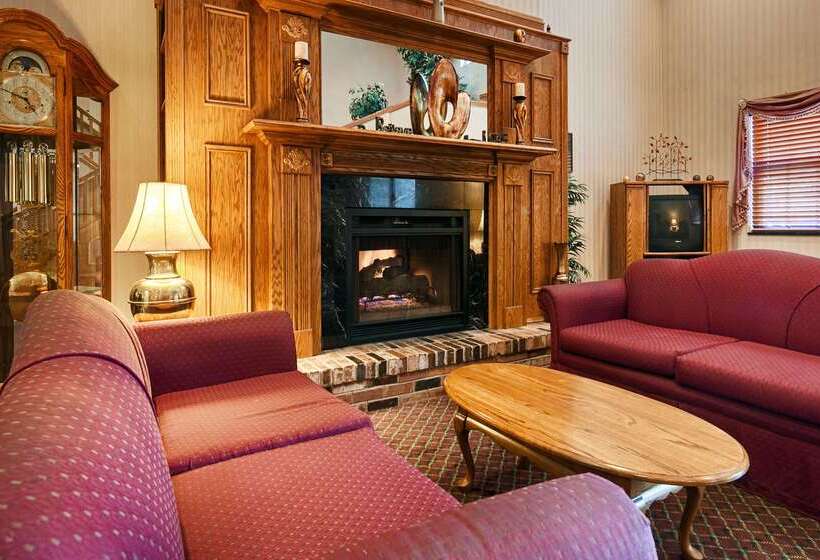 בית מלון כפרי Baymont By Wyndham Chester Il