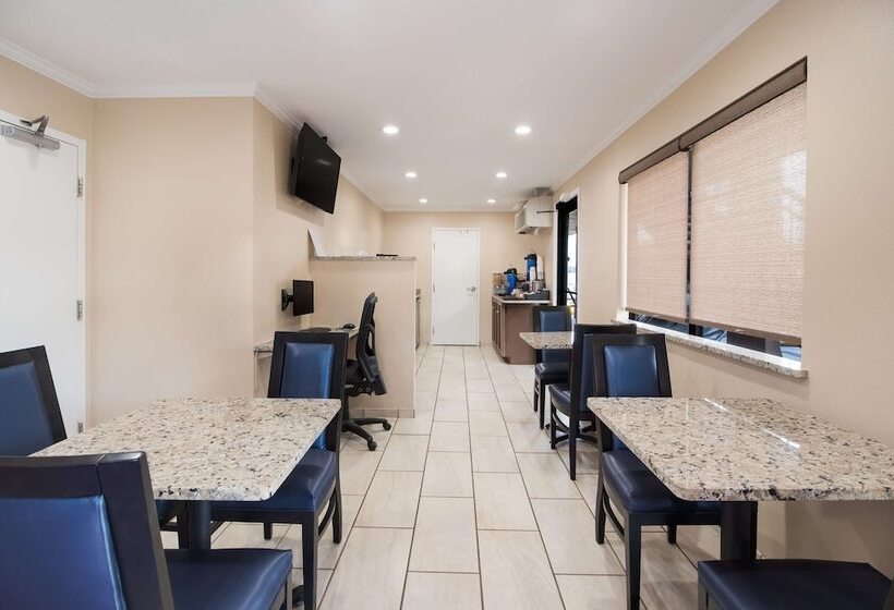 فندق Best Western Mckenzie