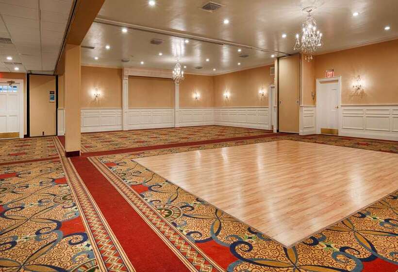 هتل Best Western Plus Keene