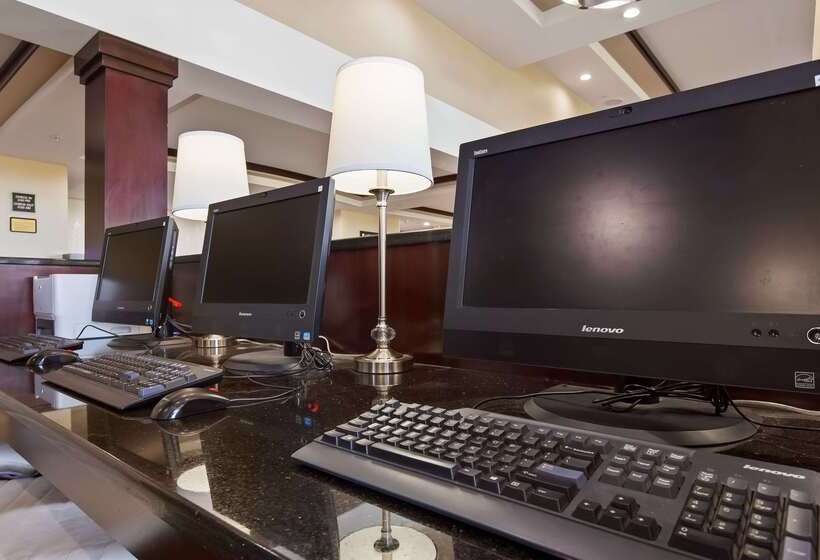 هتل Best Western Plus Keene