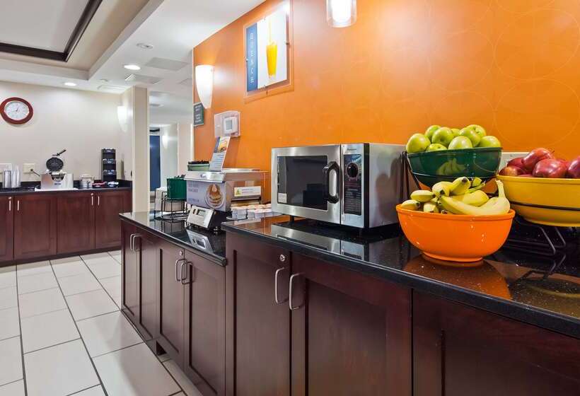 هتل Best Western Plus Keene