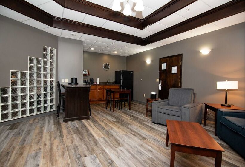 فندق Best Western Plus Plattsburgh