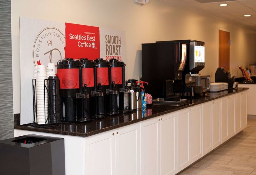 فندق Best Western Plus Plattsburgh