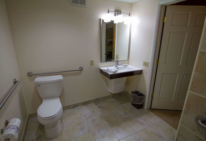 فندق Best Western Plus Plattsburgh