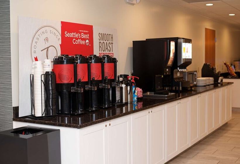 فندق Best Western Plus Plattsburgh