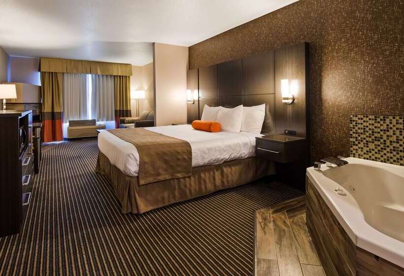 בית מלון כפרי Best Western Plus Rama Inn & Suites