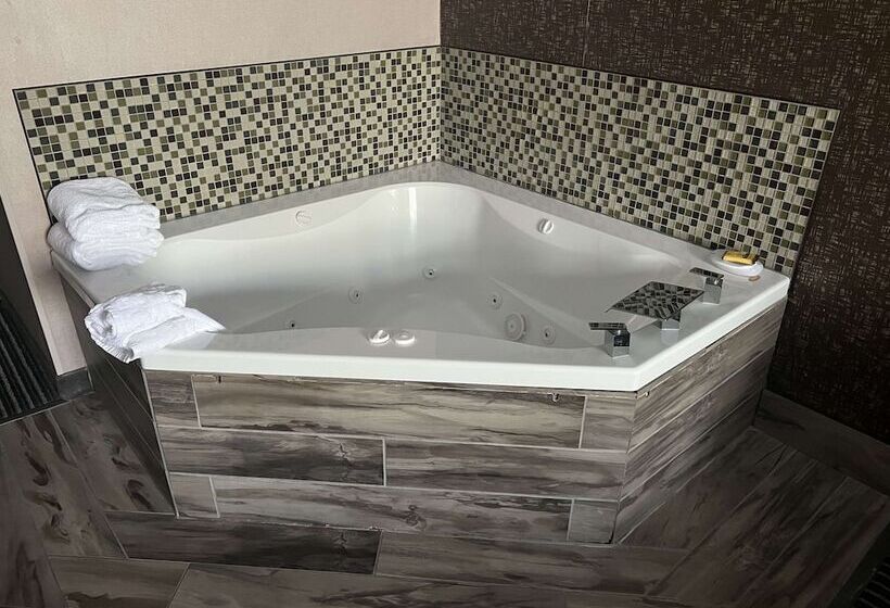 בית מלון כפרי Best Western Plus Rama Inn & Suites