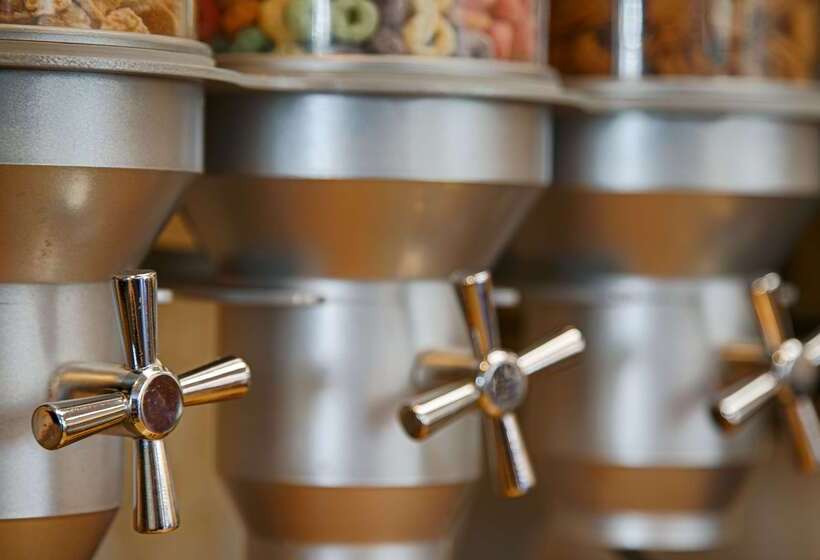 فندق Best Western Plus Rama Inn & Suites