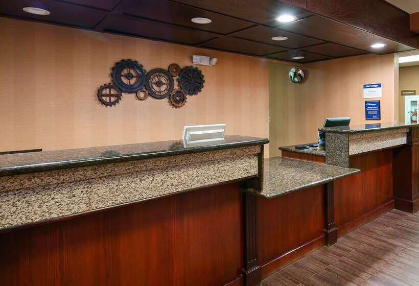 فندق Best Western Plus Rama Inn & Suites