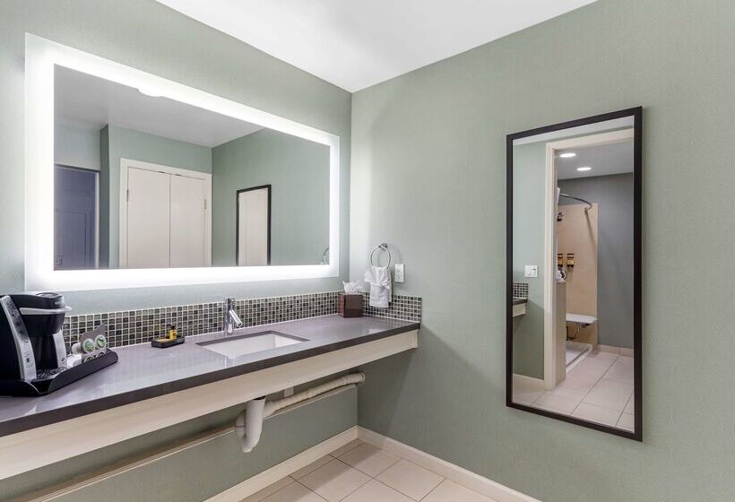 فندق Best Western Plus Riviera