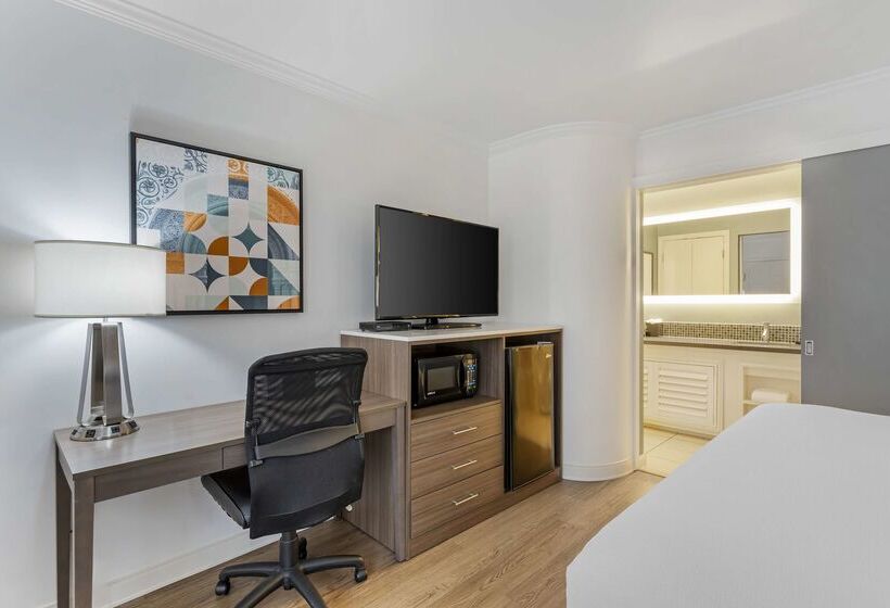 فندق Best Western Plus Riviera