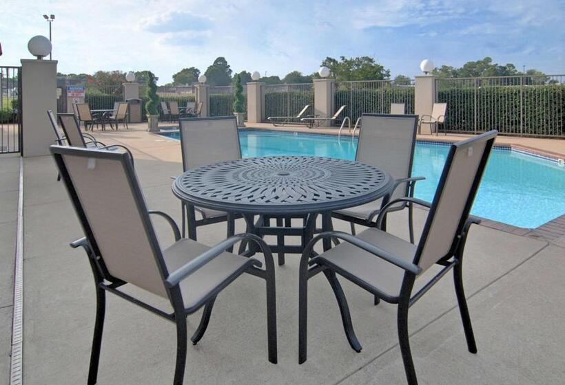 فندق Best Western Plus Southpark Inn & Suites