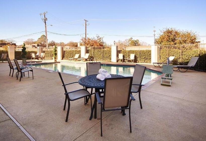 فندق Best Western Plus Southpark Inn & Suites