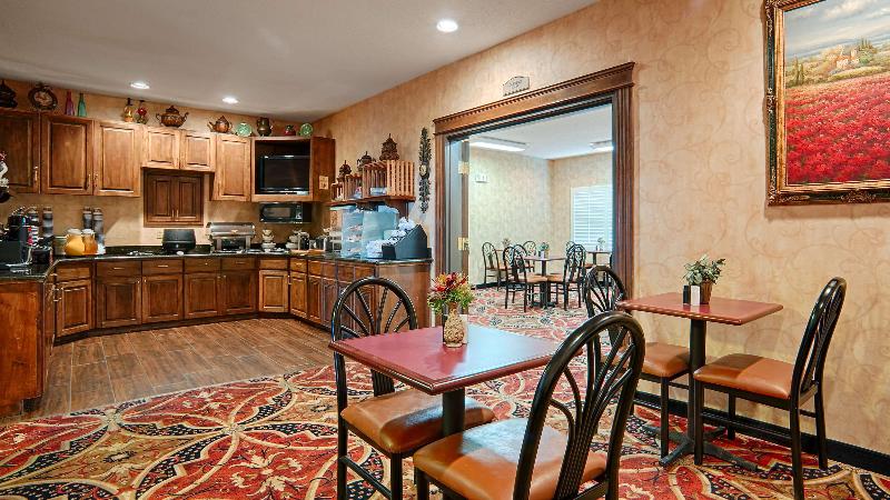 فندق Best Western Plus Southpark Inn & Suites