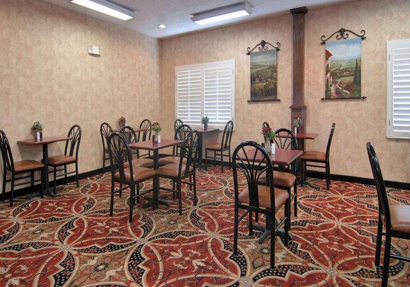 فندق Best Western Plus Southpark Inn & Suites