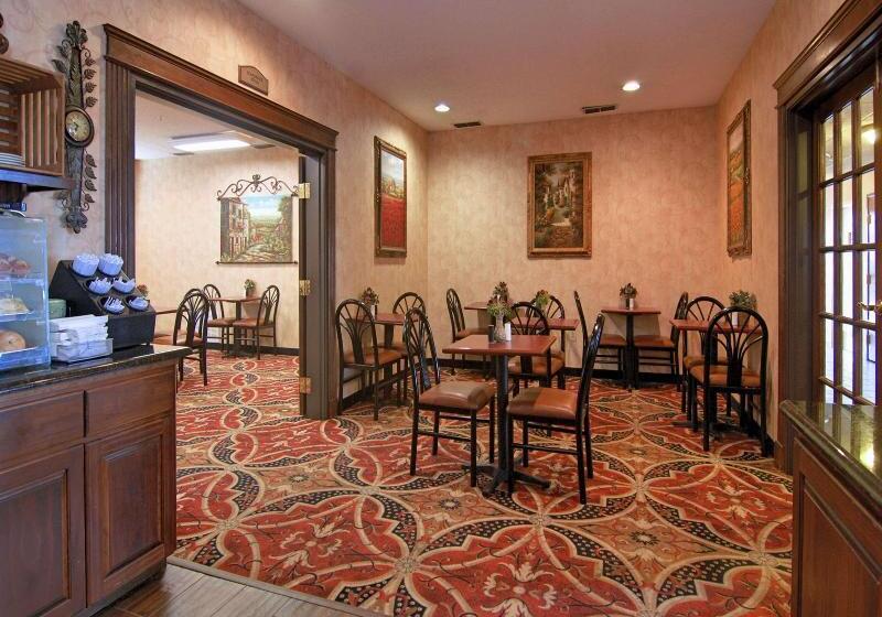 فندق Best Western Plus Southpark Inn & Suites