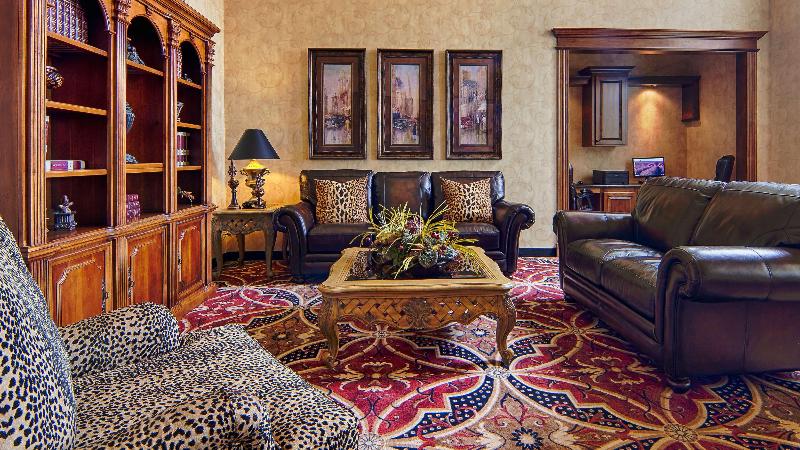 فندق Best Western Plus Southpark Inn & Suites