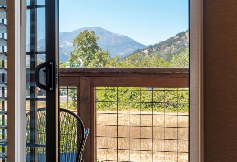 Отель Best Western Plus Stevenson Manor