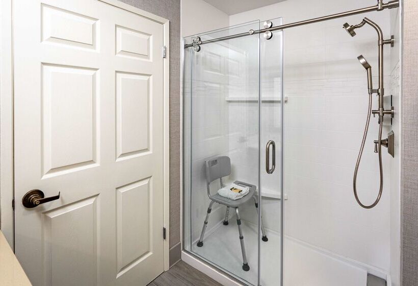 Отель Best Western Plus Stevenson Manor