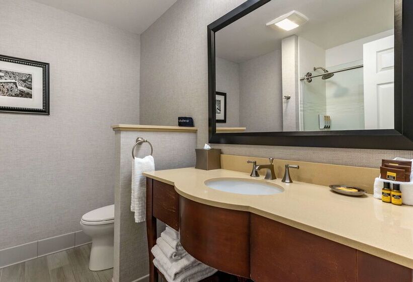 Отель Best Western Plus Stevenson Manor