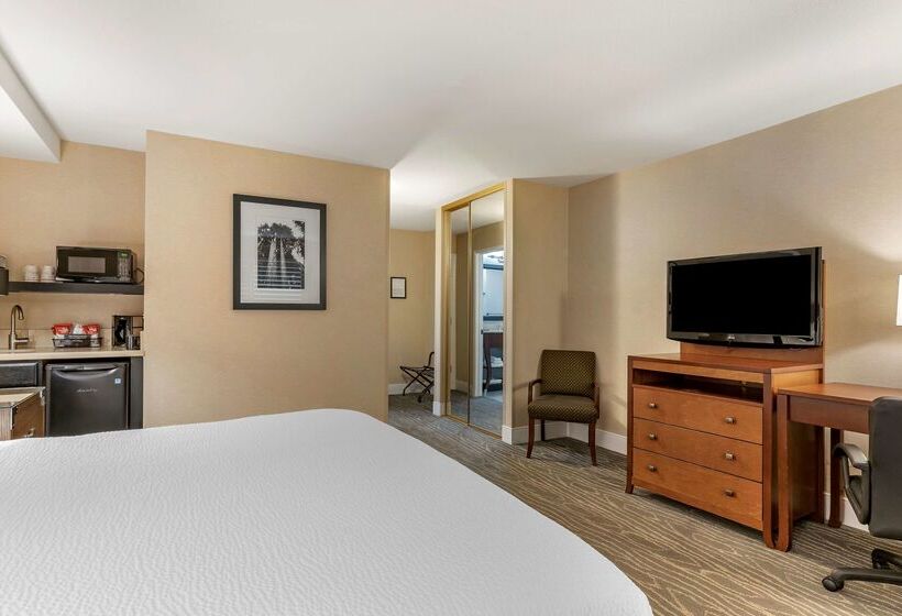 Отель Best Western Plus Stevenson Manor