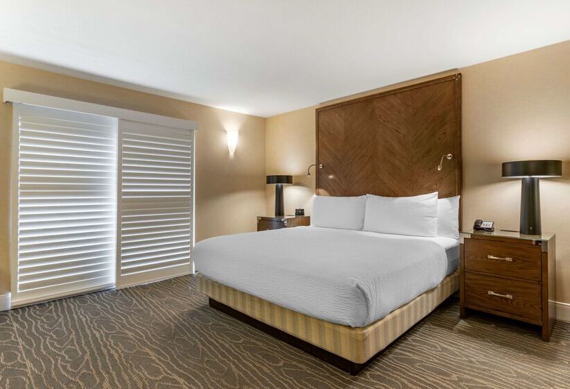 Отель Best Western Plus Stevenson Manor