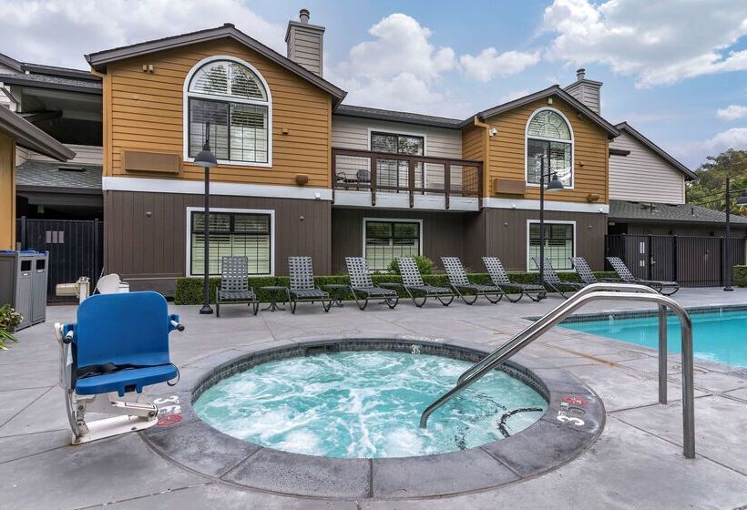 호텔 Best Western Plus Stevenson Manor