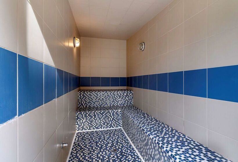 Отель Best Western Plus Stevenson Manor