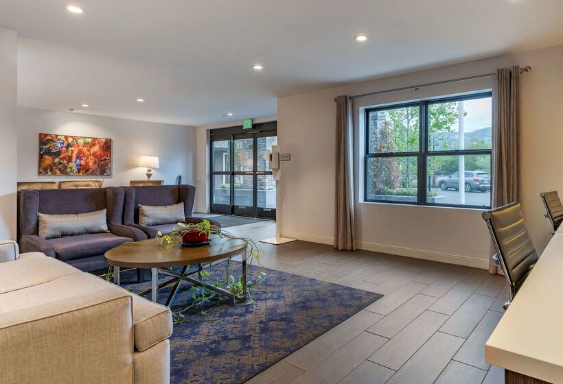 Отель Best Western Plus Stevenson Manor