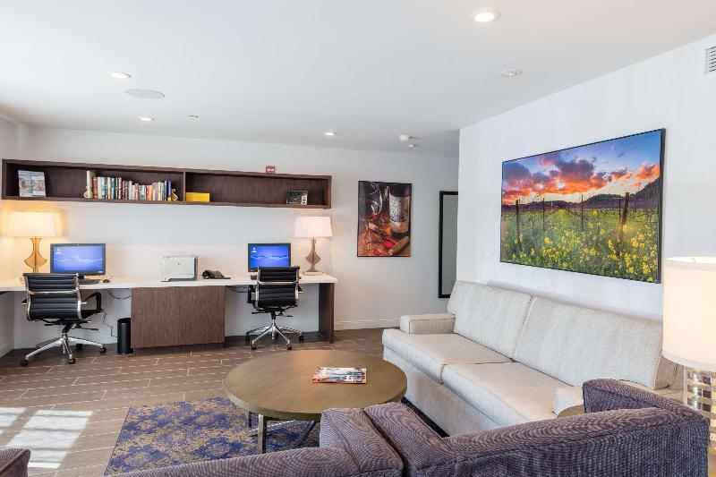 Отель Best Western Plus Stevenson Manor