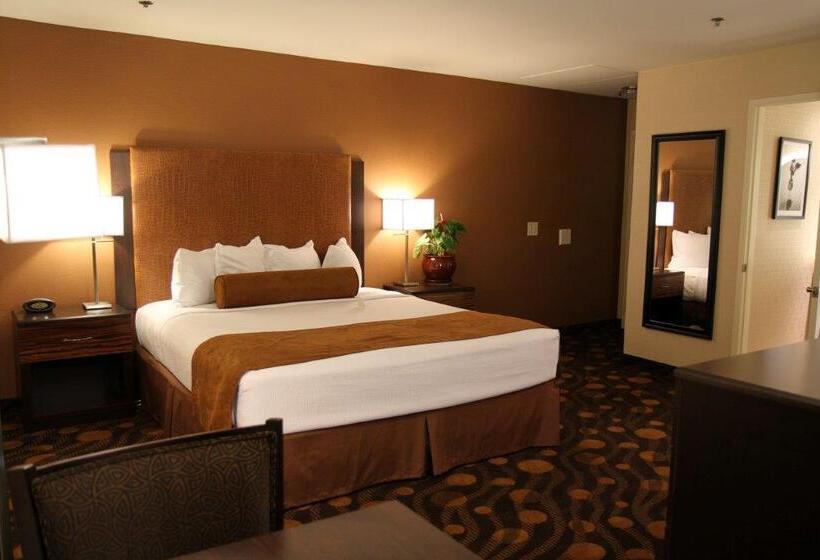 Best Western Plus Suites Hotel Coronado Island