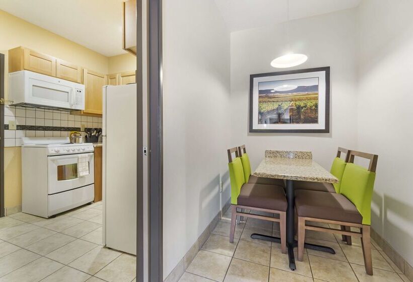 فندق Best Western Plus The Inn At Horse Heaven