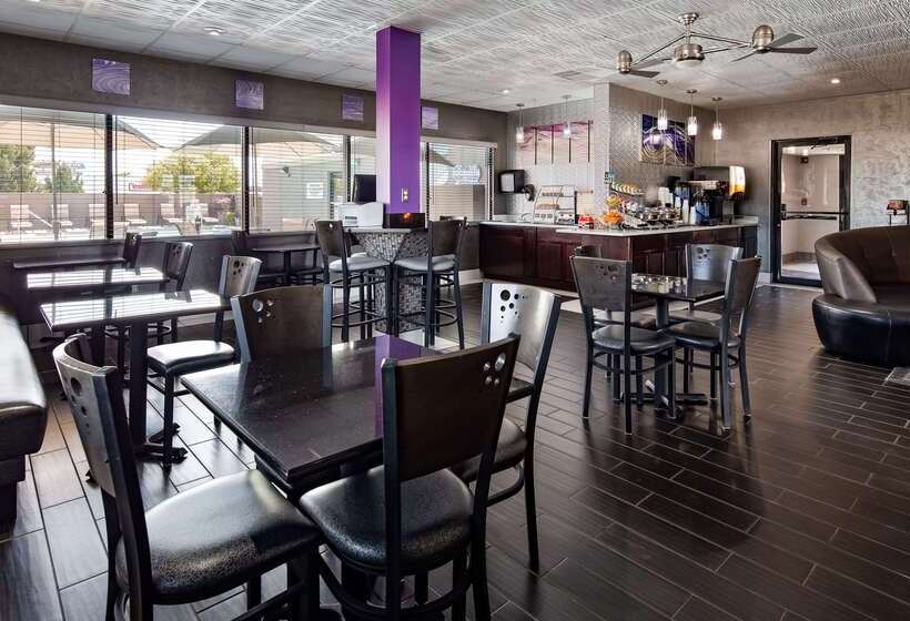 فندق Best Western Santa Fe Inn