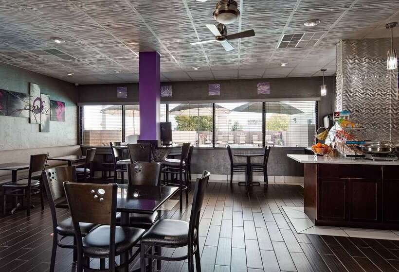 فندق Best Western Santa Fe Inn