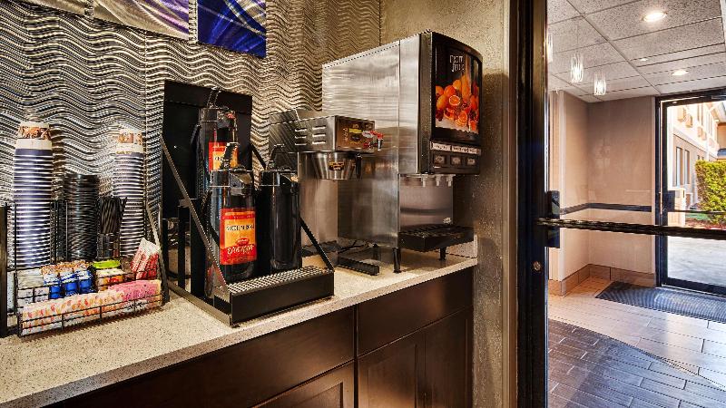 فندق Best Western Santa Fe Inn