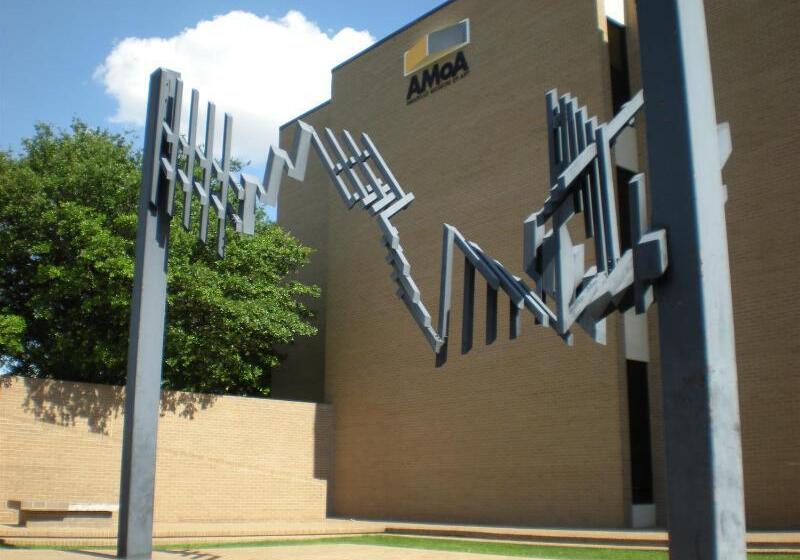 فندق Best Western Santa Fe Inn