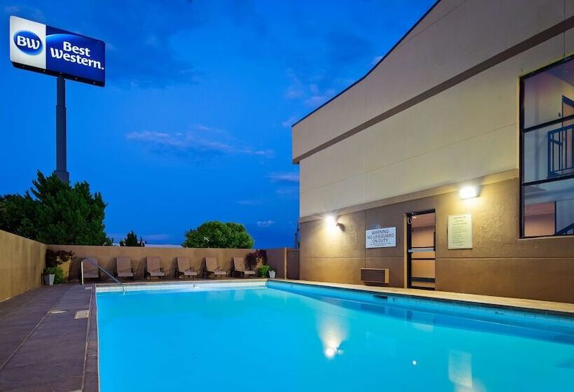 فندق Best Western Santa Fe Inn