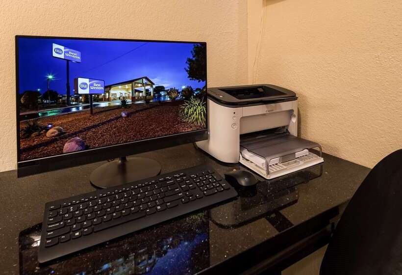 فندق Best Western Santa Rosa Inn