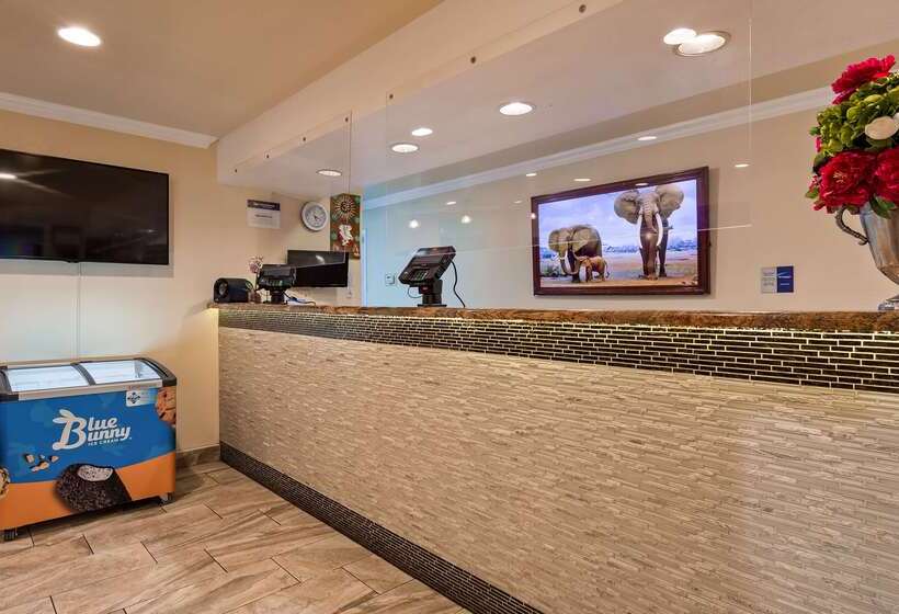 فندق Best Western Santa Rosa Inn
