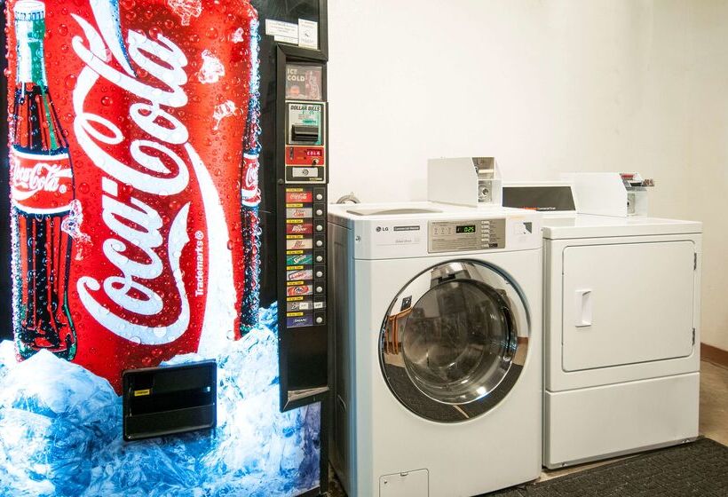 فندق Best Western Santa Rosa Inn